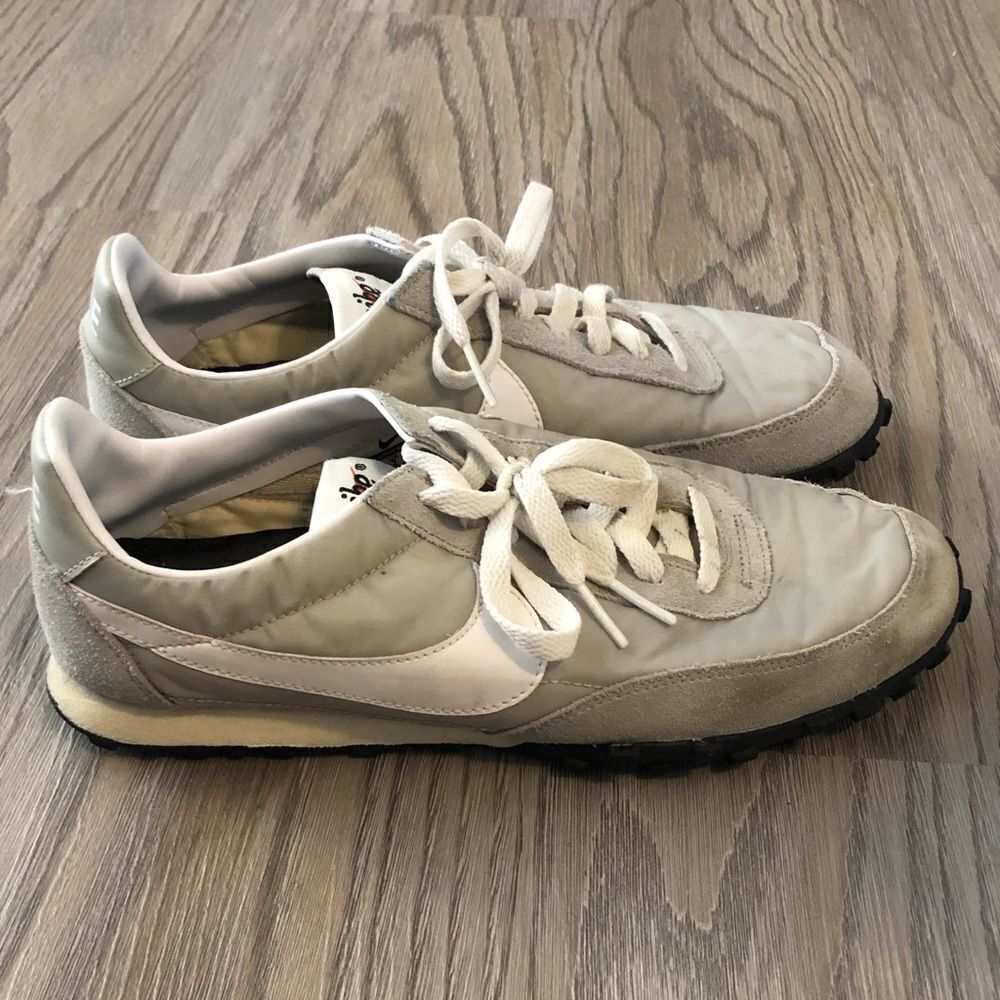 Nike Waterproof Sneakers - Picture 2 of 5